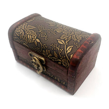 Load image into Gallery viewer, Uncharted Francis Drake Ring & Box