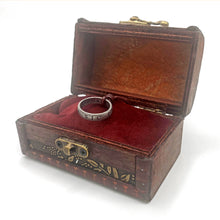 Load image into Gallery viewer, Uncharted Francis Drake Ring & Box